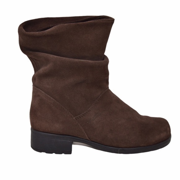 Martino of Canada Brown Suede Slouch Boot, Block Heel, Size 9.5 - Picture 2 of 16